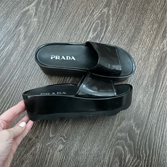 Prada wedge slides size 7 authentic - Picture 4 of 5